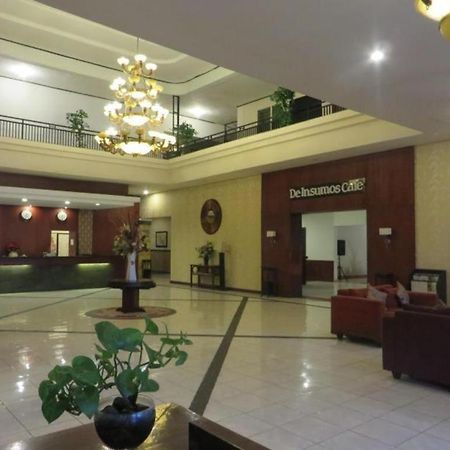 Insumo Palace Hoteles&Resorts Kediri  Exterior foto
