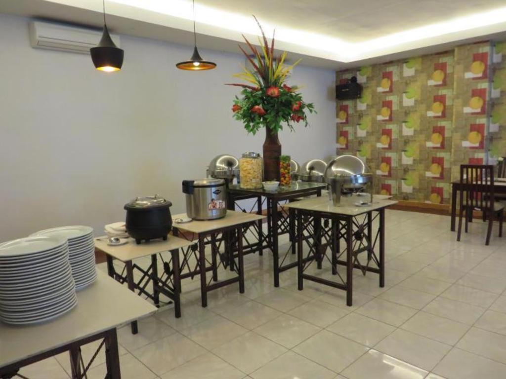 Insumo Palace Hoteles&Resorts Kediri  Exterior foto
