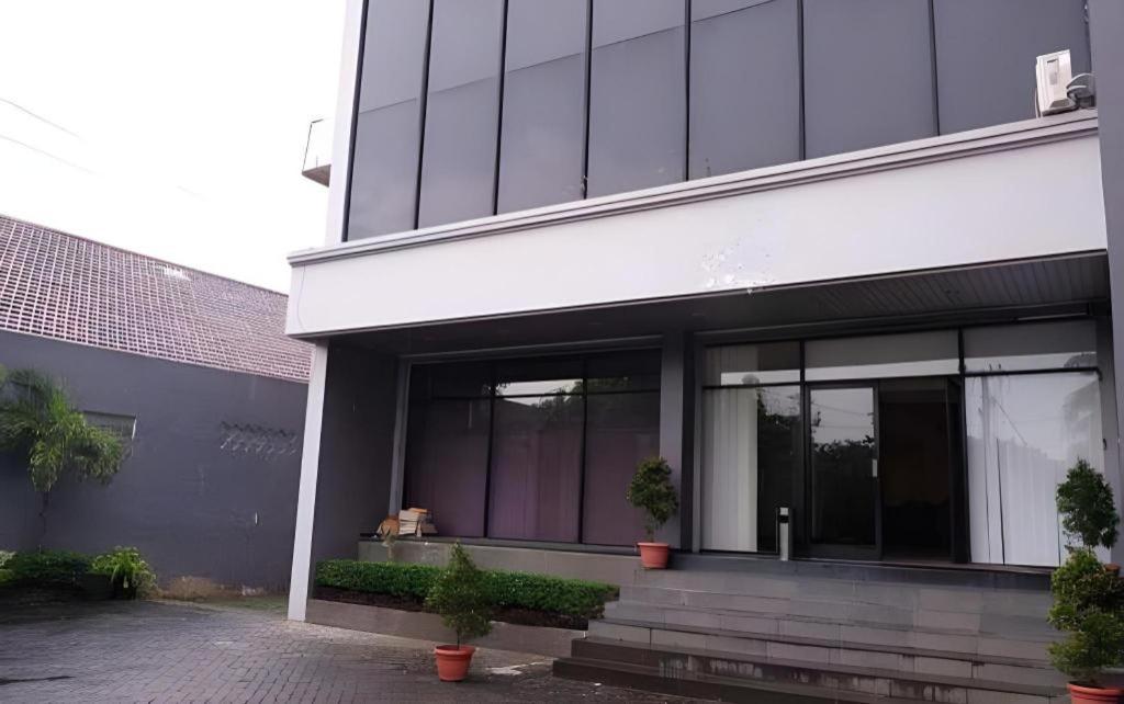 Insumo Palace Hoteles&Resorts Kediri  Exterior foto